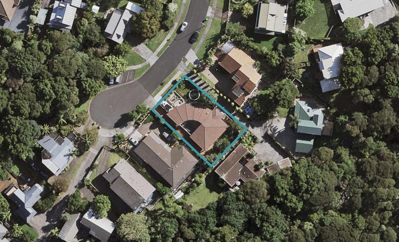 14 Corokia Place, Totara Heights, Auckland - Carousel 1