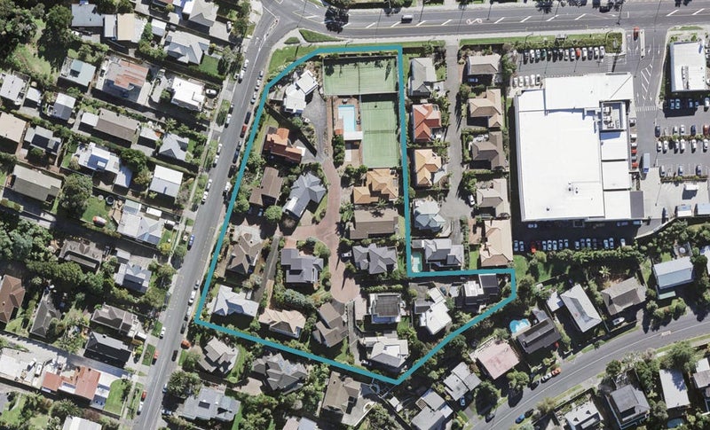 10/2 Balmain Road, Chatswood, Auckland - Carousel 1