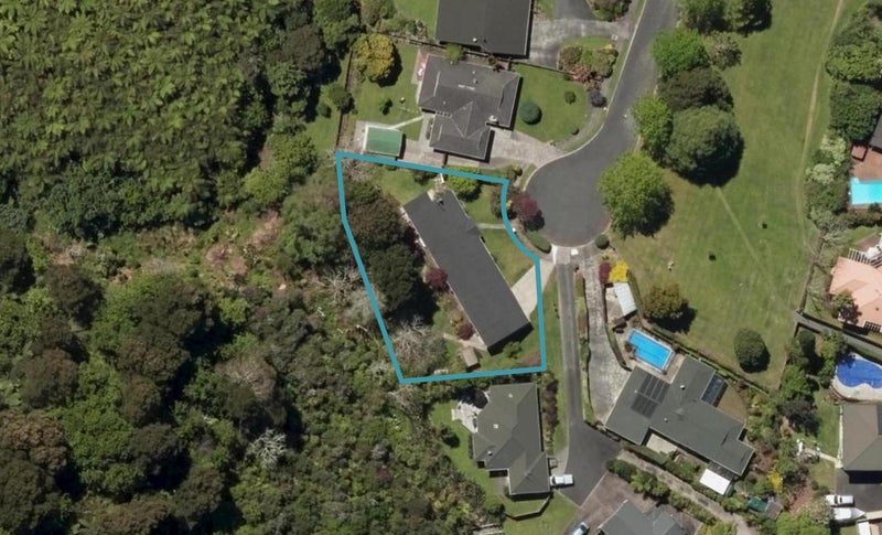 14 Elgin Place, Kamo, Whangarei - Carousel 1