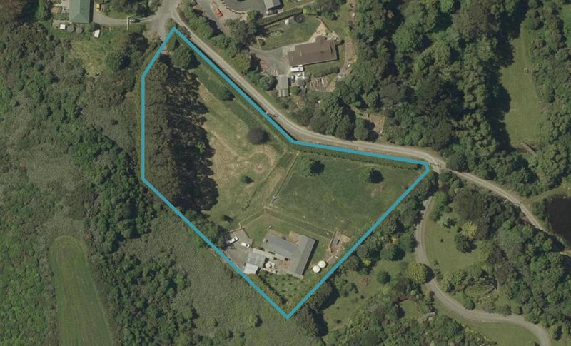 25 Whisky Way, Palmerston North - Carousel 1