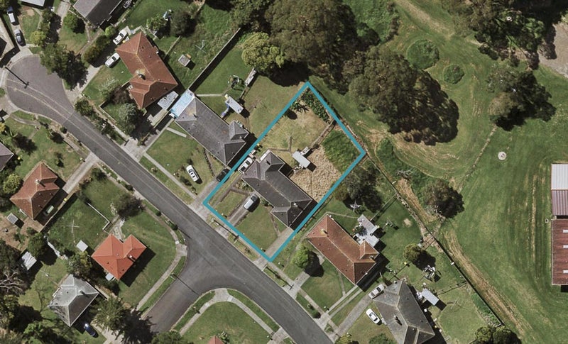 7 Bentley Road, Ōtara, Auckland - Carousel 1