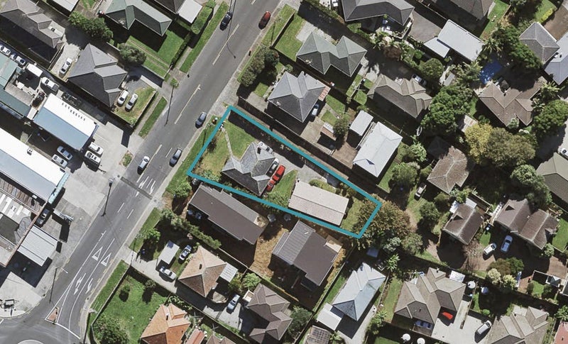 60A Hayr Road, Three Kings, Auckland - Carousel 1