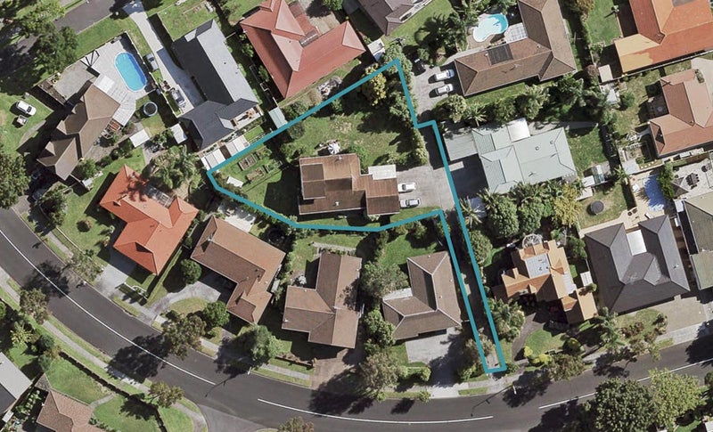 118 Walter Strevens Drive, Conifer Grove, Takanini - Carousel 1