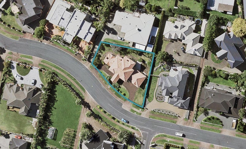 12 Manor Park, Sunnyhills, Auckland - Carousel 1