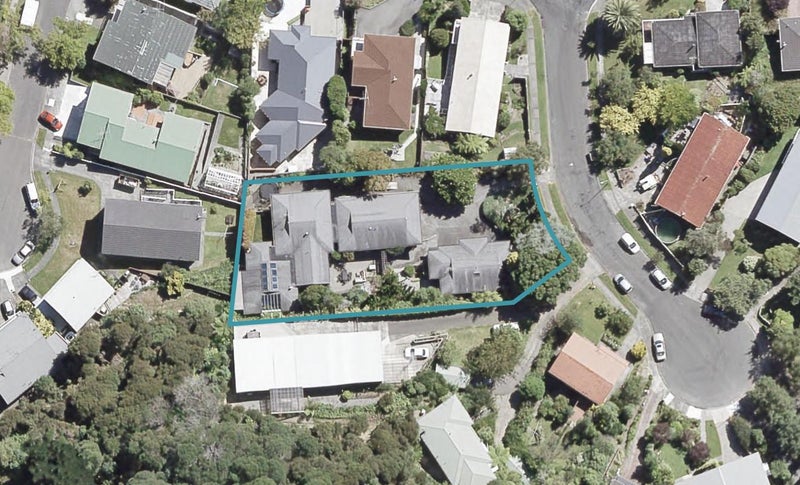 16 Chanel Grove, Waterloo, Lower Hutt - Carousel 1