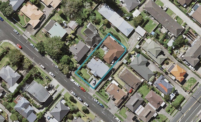 2/3 Alma Road, Milford, Auckland - Carousel 1