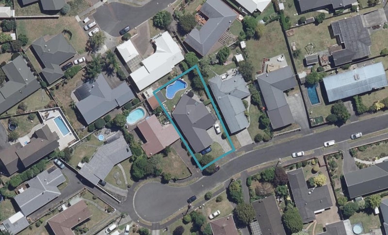 8 Lysander Place, Hillcrest, Hamilton - Carousel 1