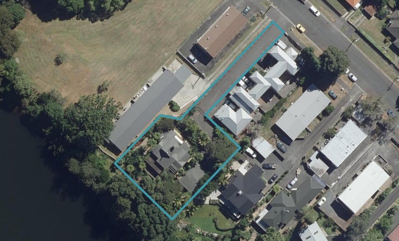31 Opoia Road, Hamilton East, Hamilton - Carousel 1