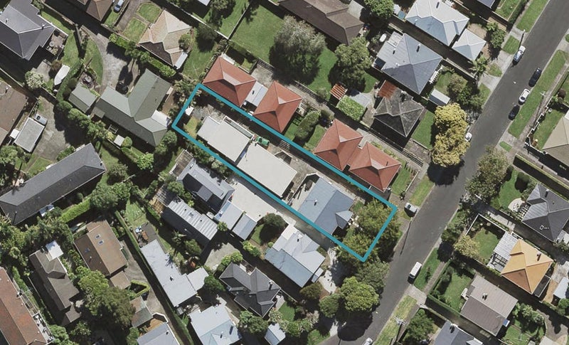 2/58 Amaru Road, Onehunga, Auckland - Carousel 1