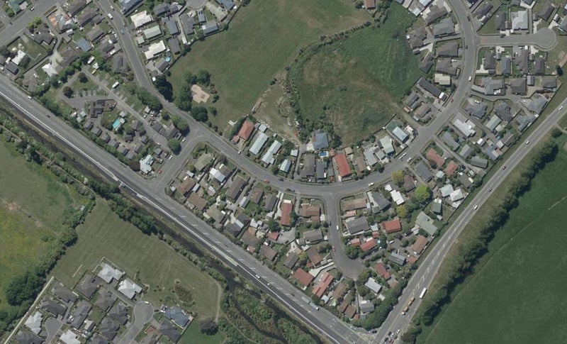 84 Bayswater Crescent, Bromley, Christchurch - Carousel 1