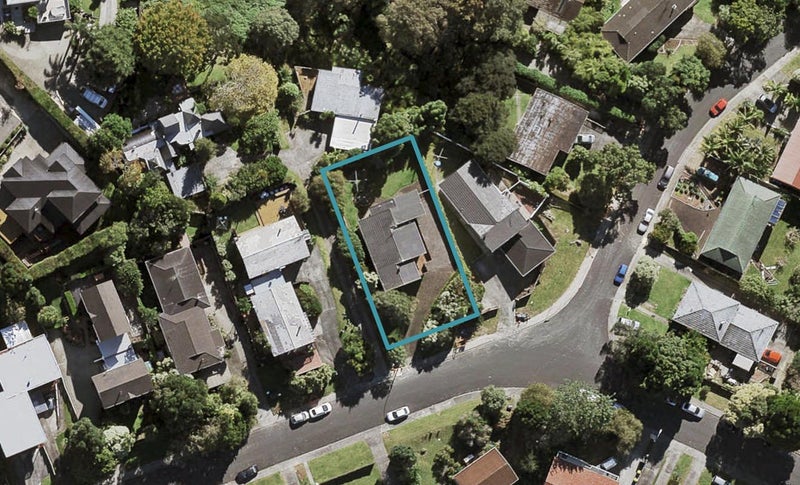 32 Girrahween Drive, Totara Vale, Auckland - Carousel 1