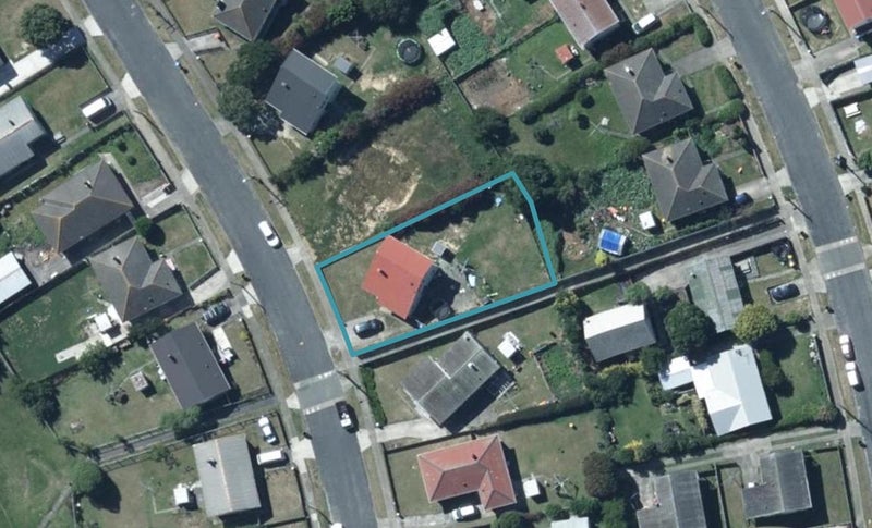 13 Justine Street, Cannons Creek, Porirua - Carousel 1