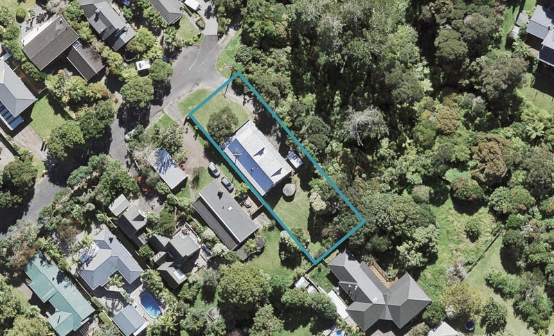 11 Oratau Place, Greenhithe, Auckland - Carousel 1