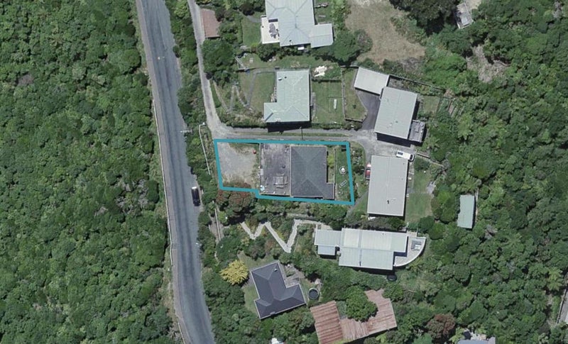 182 Nevay Road, Karaka Bays, Wellington - Carousel 1