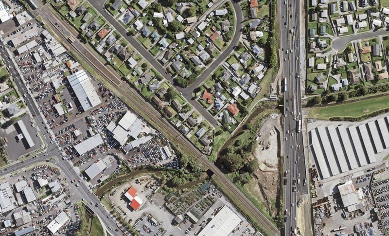 71 Ferguson Street, Manurewa East, Auckland - Carousel 1
