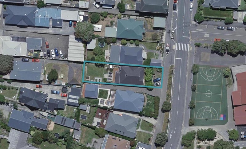 116 Clyde Street, Island Bay, Wellington - Carousel 1