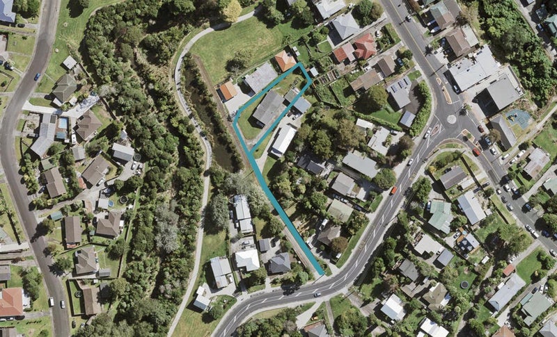 13B Seymour Road, Sunnyvale, Auckland - Carousel 1