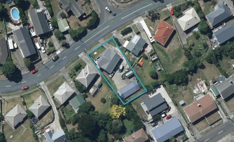 151 Dimock Street, Titahi Bay, Porirua - Carousel 1
