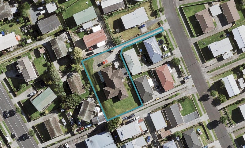 29 Templeton Place, Clendon Park, Auckland - Carousel 1