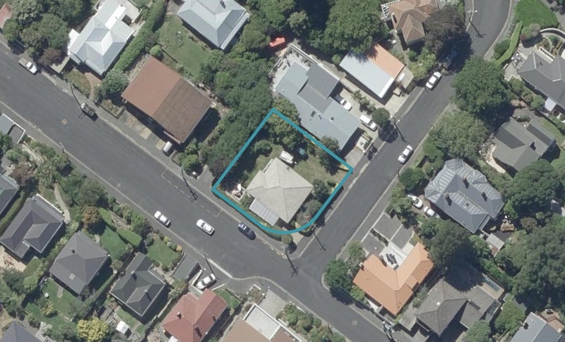 1 Braeview Crescent, Maori Hill, Dunedin - Carousel 1