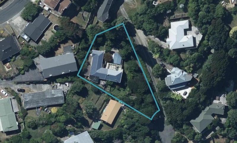 69 Mana View Road, Paremata, Porirua - Carousel 1