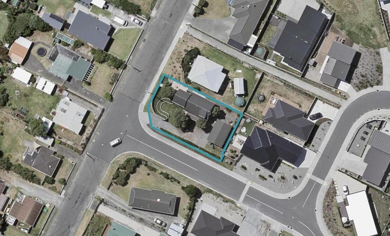 38 Moana Street, Otaki Beach, Otaki - Carousel 1