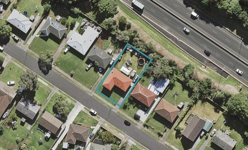 40 Chingford Close, Mangere, Auckland - Carousel 1