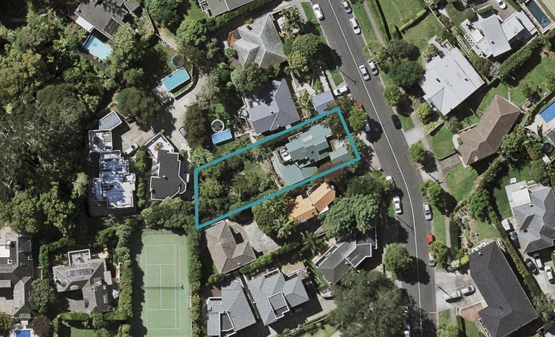 8 Waiatarua Road, Remuera, Auckland - Carousel 1