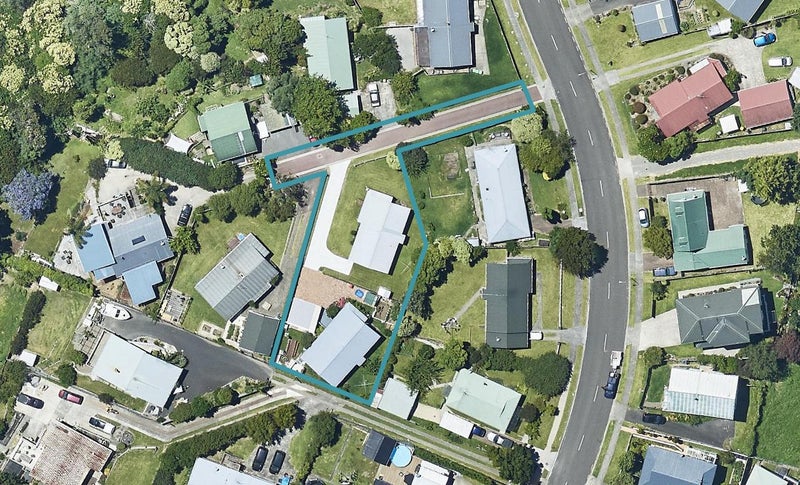 9B Tom Muir Drive, Gate Pa, Tauranga - Carousel 1