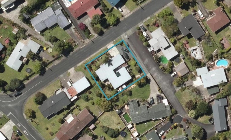 18 Sierra Avenue, Kamo, Whangarei - Carousel 1