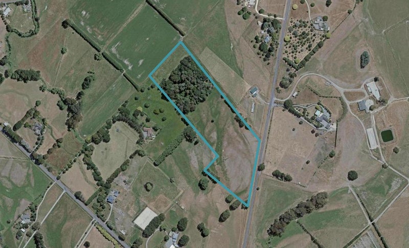 0 Mstn-Martinborough, Homebush, Masterton - Carousel 1
