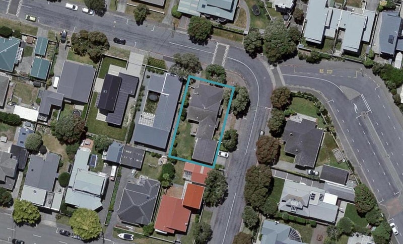 10 Gore Street, Seatoun, Wellington - Carousel 1