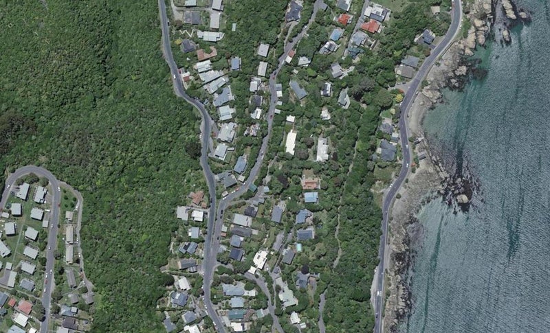 14 Fortification Road, Karaka Bays, Wellington - Carousel 1