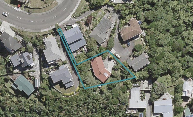 92A Dowse Drive, Maungaraki, Lower Hutt - Carousel 1