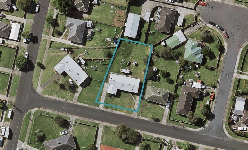 4 Clyde Road, Ōtara, Auckland - Carousel 1