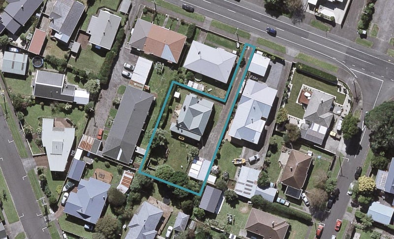 294A Carrington Street, Vogeltown, New Plymouth - Carousel 1
