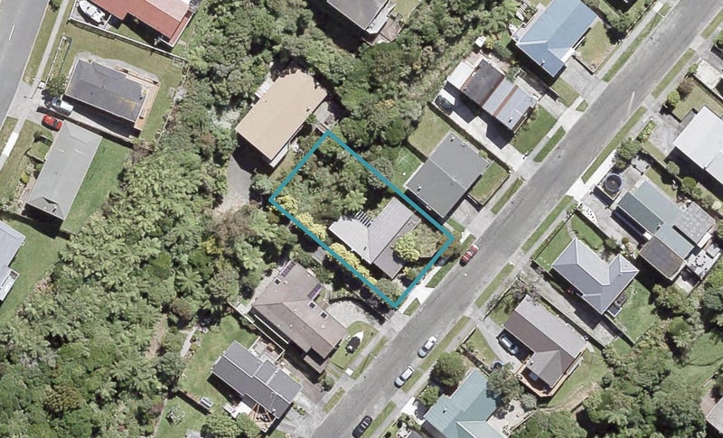 58 Acacia Avenue, Maungaraki, Lower Hutt - Carousel 1