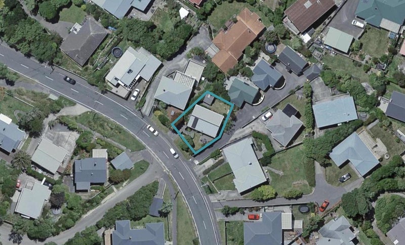 17 Punjab Street, Khandallah, Wellington - Carousel 1