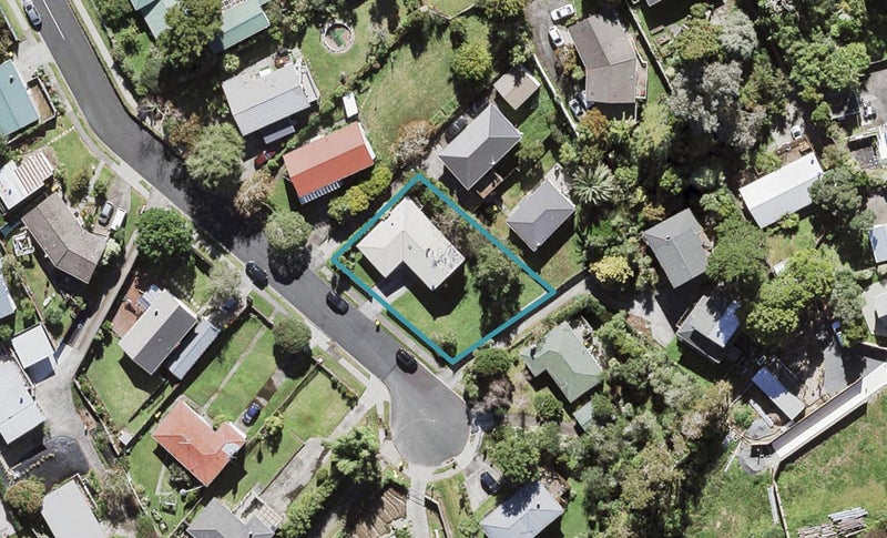 4 Titchener Street, New Lynn, Auckland - Carousel 1
