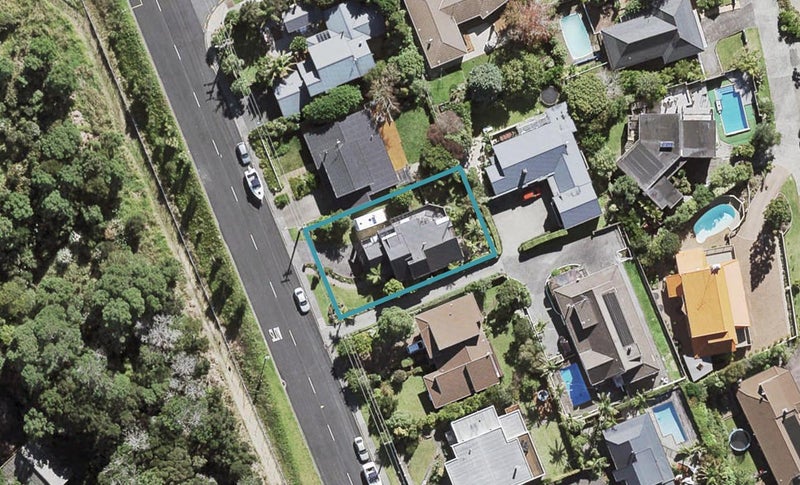 18 Onetaunga Road, Chatswood, Auckland - Carousel 1