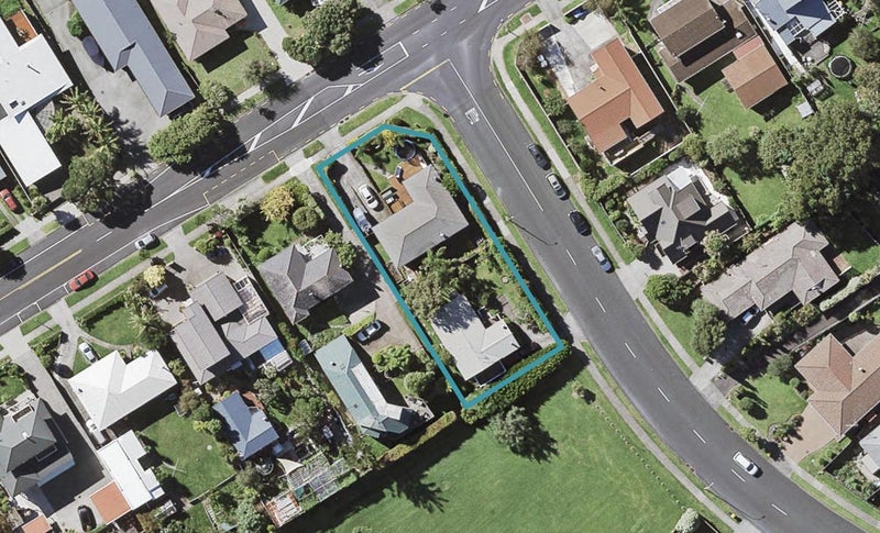50 Lexington Drive, Botany Downs, Auckland - Carousel 1