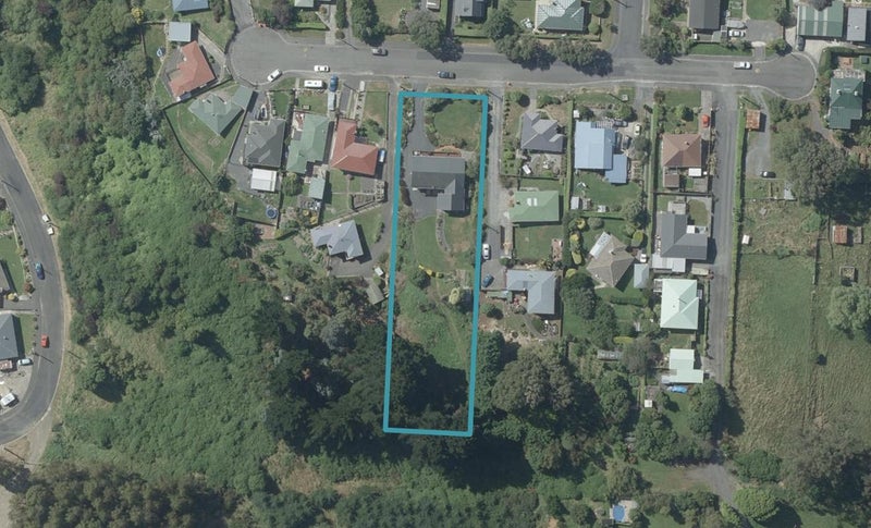 18 Tomkins Street, Green Island, Dunedin - Carousel 1