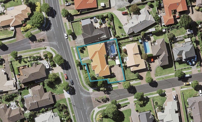 72 Golfland Drive, Golflands, Auckland - Carousel 1