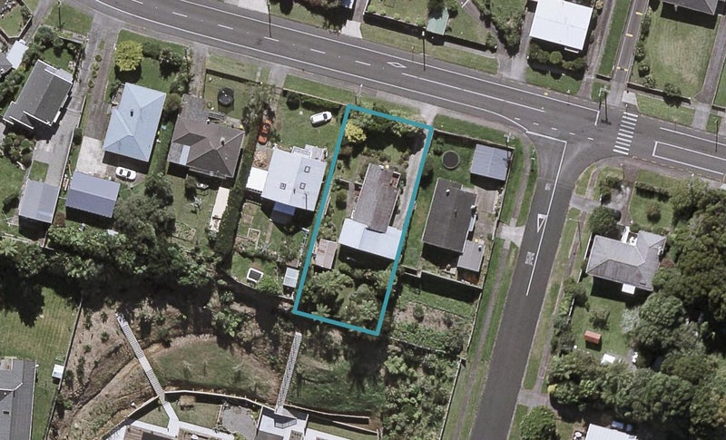 95 Omata Road, Marfell, New Plymouth - Carousel 1