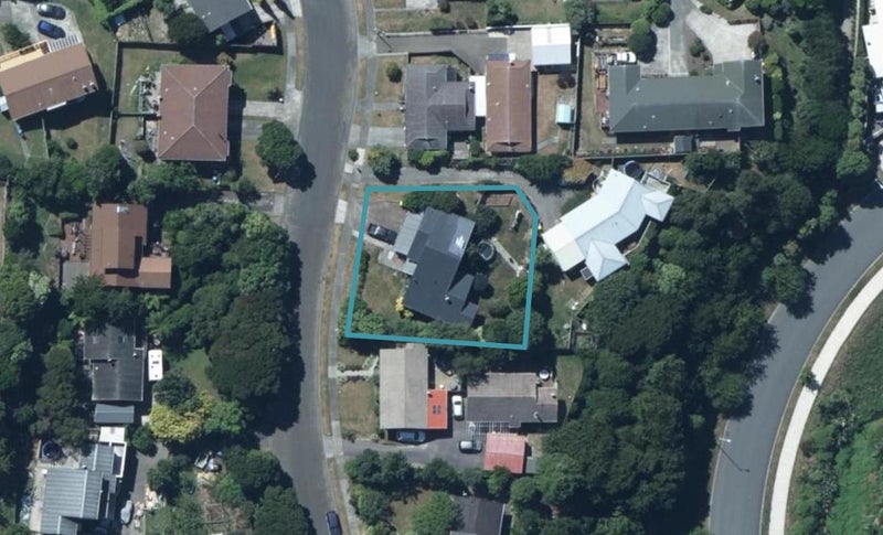 29 Latitude Close, Whitby, Porirua - Carousel 1