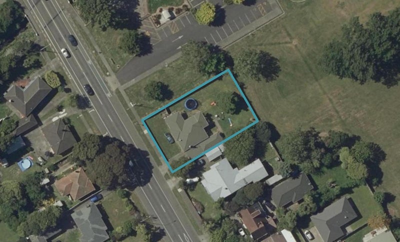 165 Botanical Road, Takaro, Palmerston North - Carousel 1