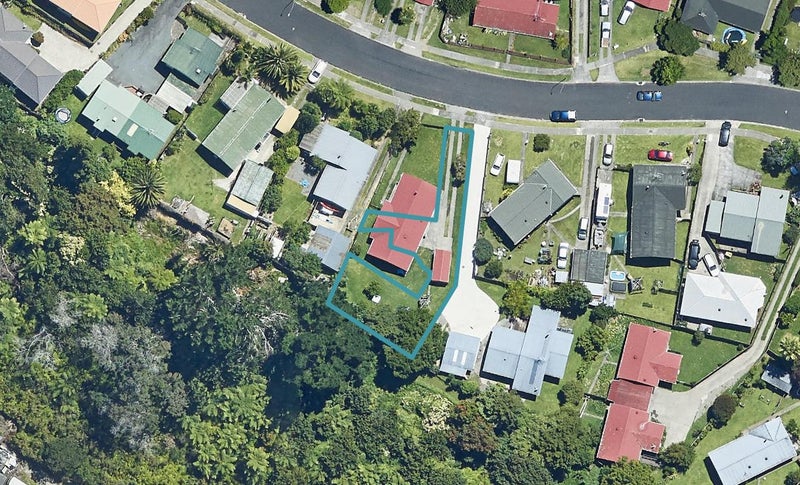 19B Redmond Street, Judea, Tauranga - Carousel 1