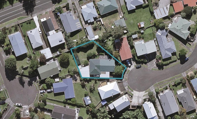 16 Harriet Place, Spotswood, New Plymouth - Carousel 1