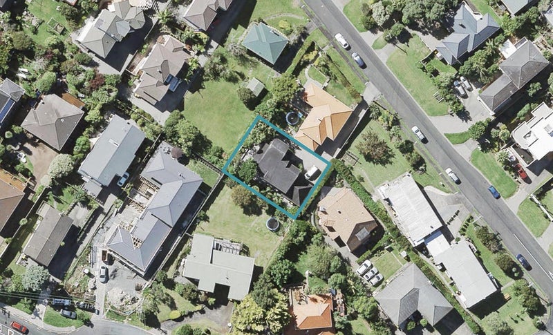 4A Scarboro Terrace, Murrays Bay, Auckland - Carousel 1