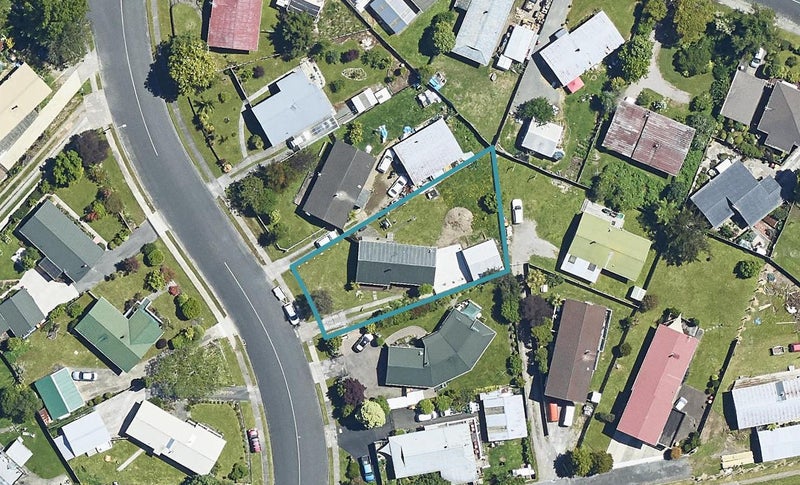 25 Camellia Drive, Ngongotaha, Rotorua - Carousel 1